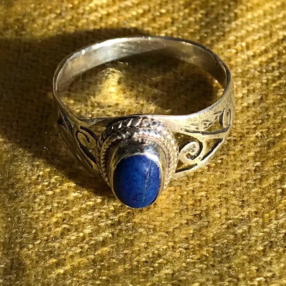 1990’s Vintage Lapis Lazuli and Sterling Silver Ring